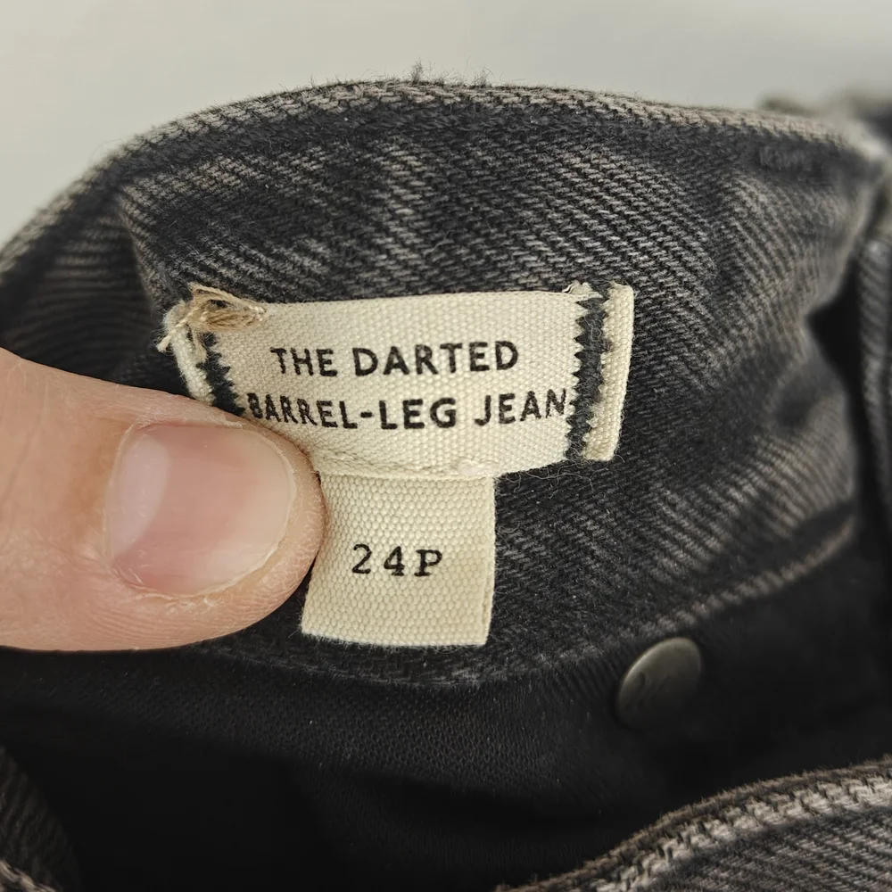 Madewell Darted Barrel Leg Jeans Olenda Wash Petite 24P | High Rise Black Denim - Picture 16 of 16